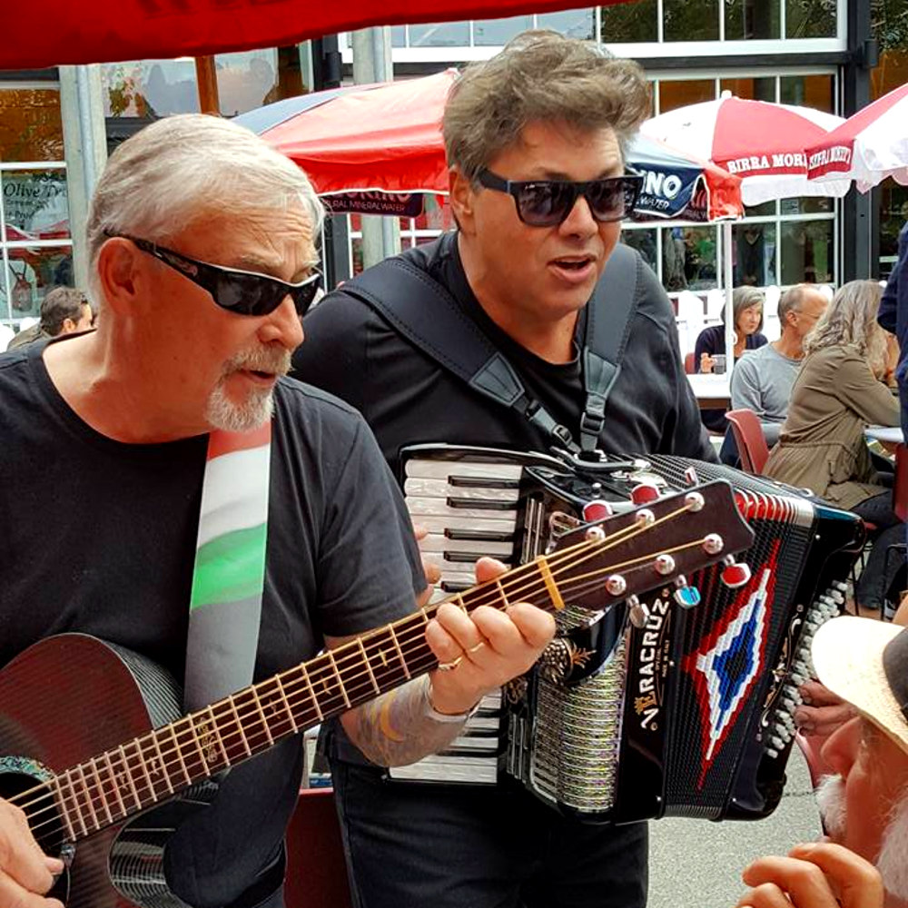 The RigaTones in the wine garden at Festa in 2016